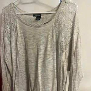 SALE!! DKNY JEANS LOOSE FIT TOP 🔥🔥🔥🔥